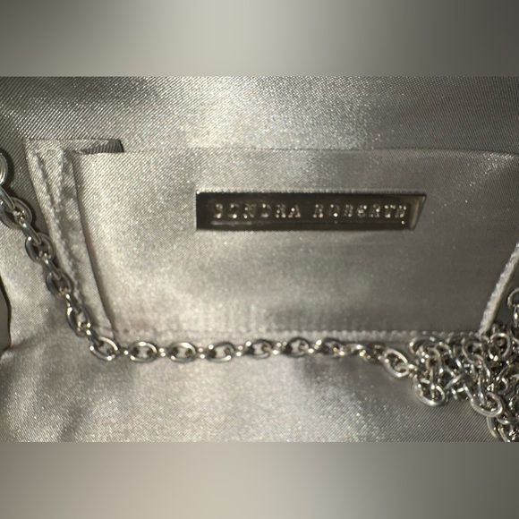 Sondra Roberts Stunning Evening Bag, Rhinestone Closure - Picture 4 of 8